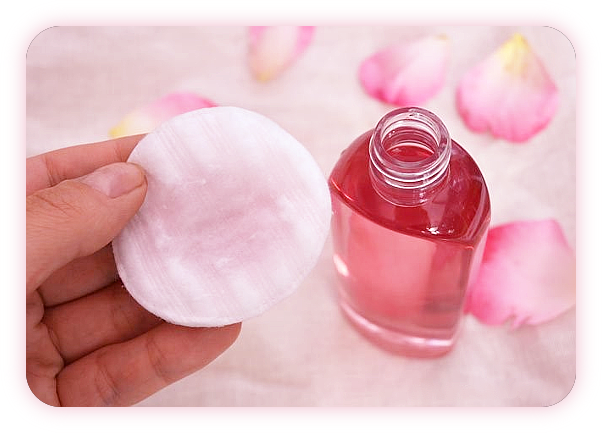 Розовая вода — как приготовить в домашних условиях из лепестков роз, применение в кулинарии или косметологии