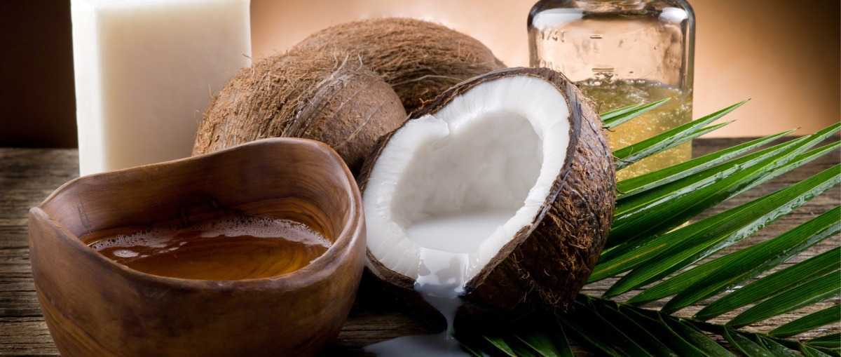 Чем полезно кокосовое масло для лица, как правильно применять без вреда для кожи