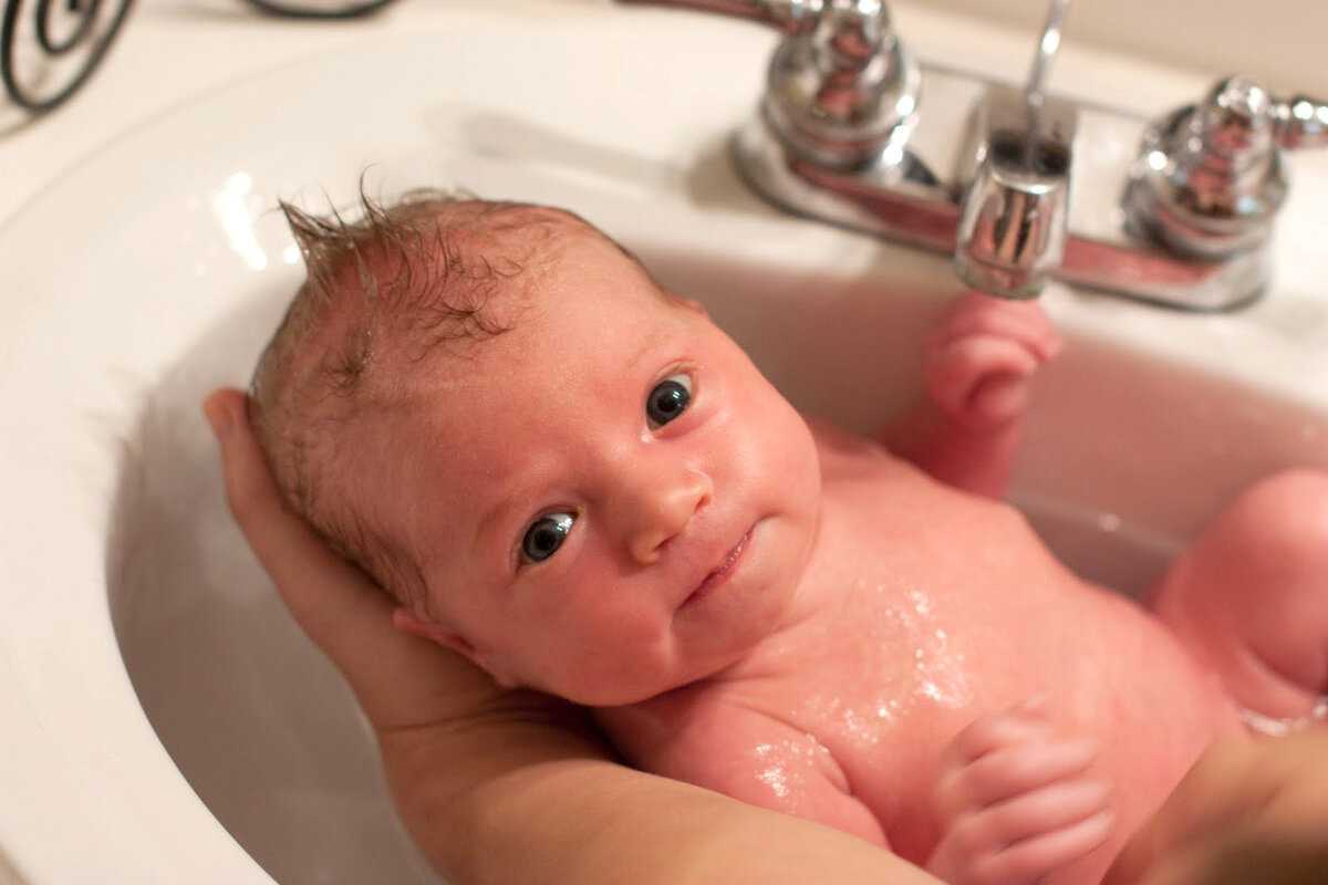 12 лучших средств для купания новорожденных