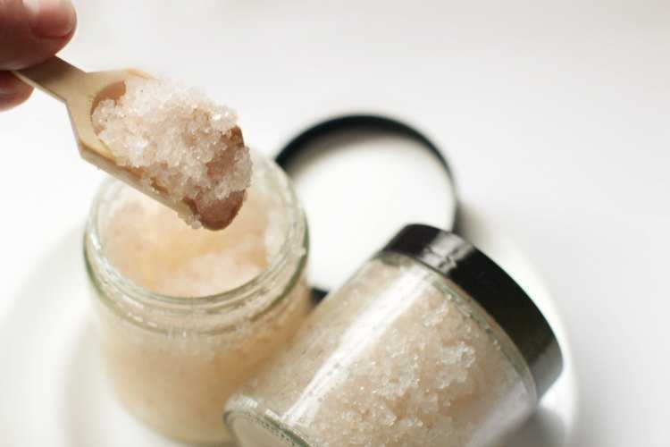 Сода и соль для лица: пилинг кожи и эффективное очищение