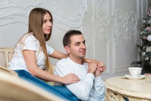 Муж отрицает зависимость: как распознать скрытую угрозу и мягко вернуть близкого человека к здоровой жизни