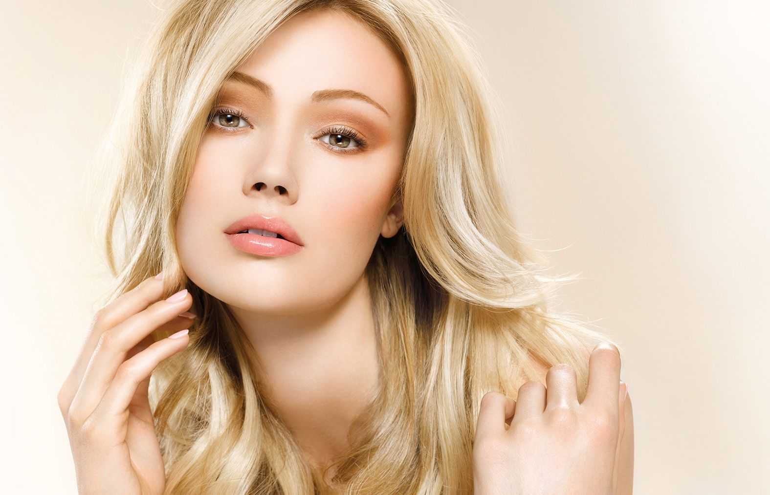 Греческий макияж – это стильный выбор для брюнеток и блондинок на любой праздник и на каждый день В чём особенности нанесения макияжа в стиле богини Как сформировать целостный образ