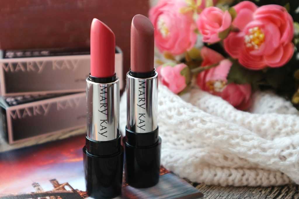Mary Kay ® Creme Lipstick.