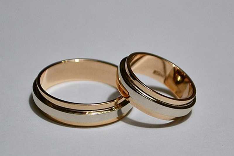 Можно ли менять обручальные кольца на новые после свадьбы