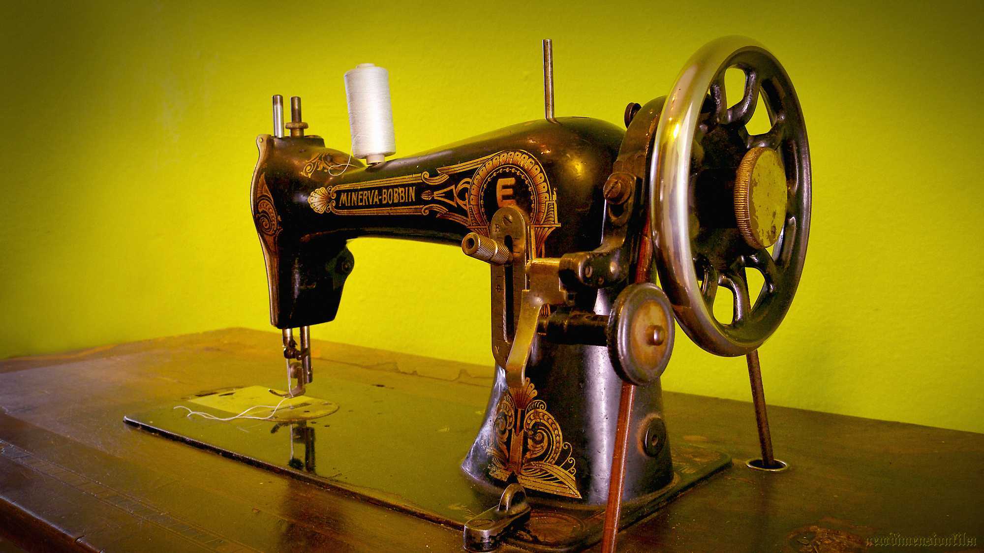 Мания покупать старые швейные машинки - швейные машины