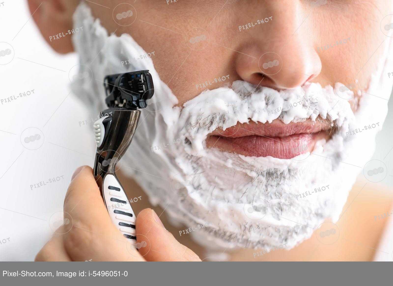 К чему приводит частое бритьё волос у мужчин и женщин?