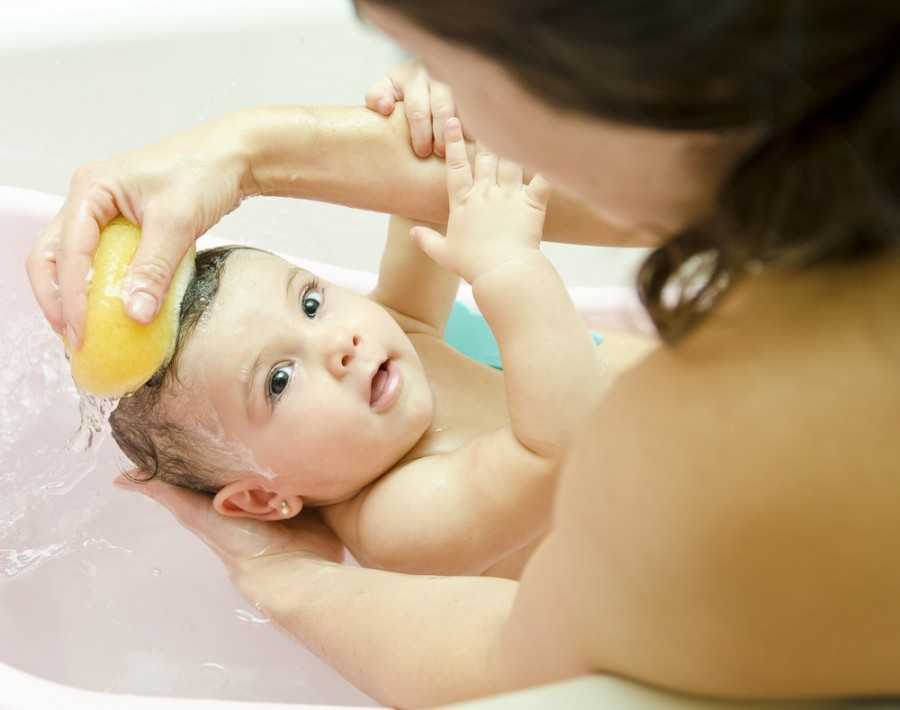 12 лучших средств для купания новорожденных - рейтинг 2021