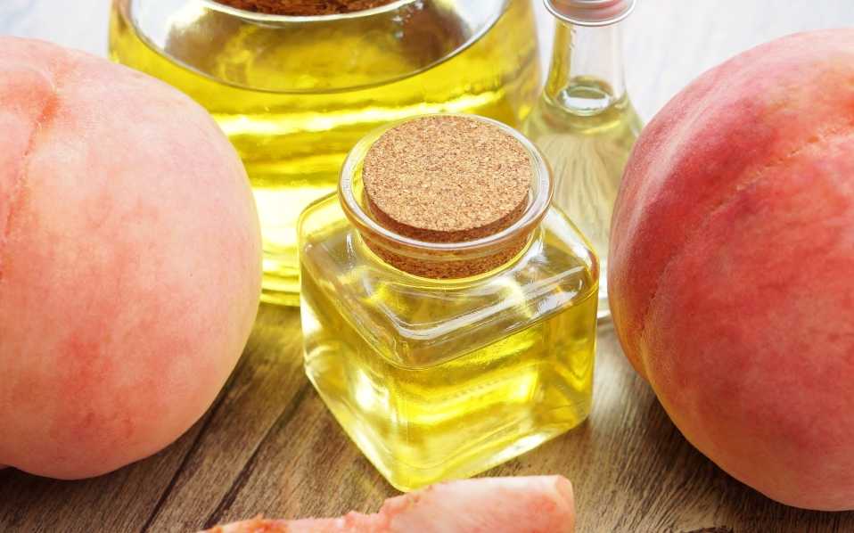 Персиковое масло для лица: отзывы косметологов о косметической маске из косточек персика