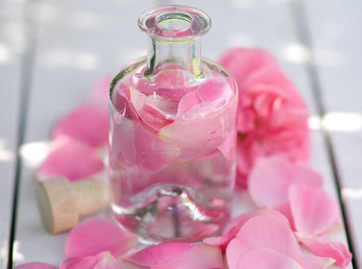 Маска для лица из лепестков роз в домашних условиях – простые рецепты красоты