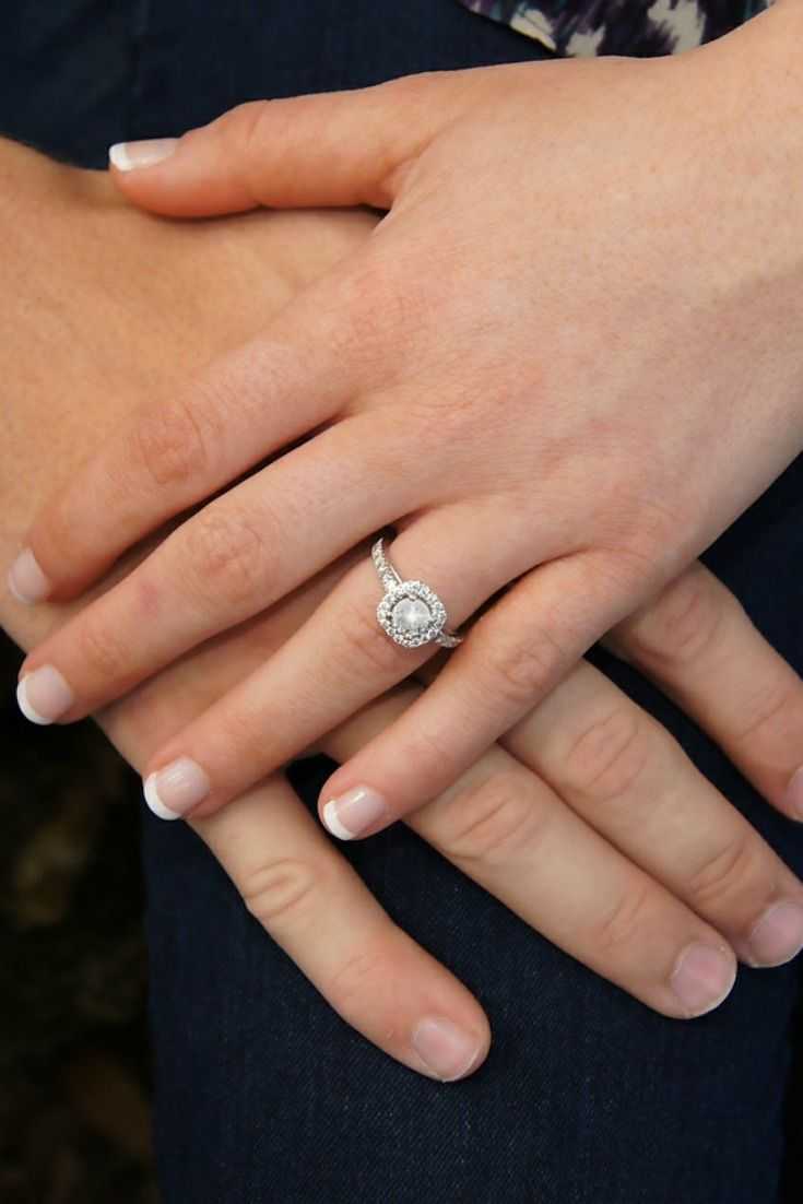 Что делать с помолвочным кольцом после свадьбы, как носить помолвочное кольцо?