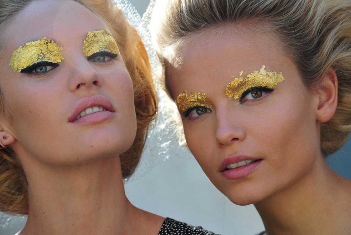 Модные тени для век 2021: что в тренде, сатиновые и гелевые тени для лучшего макияжа глаз 2021